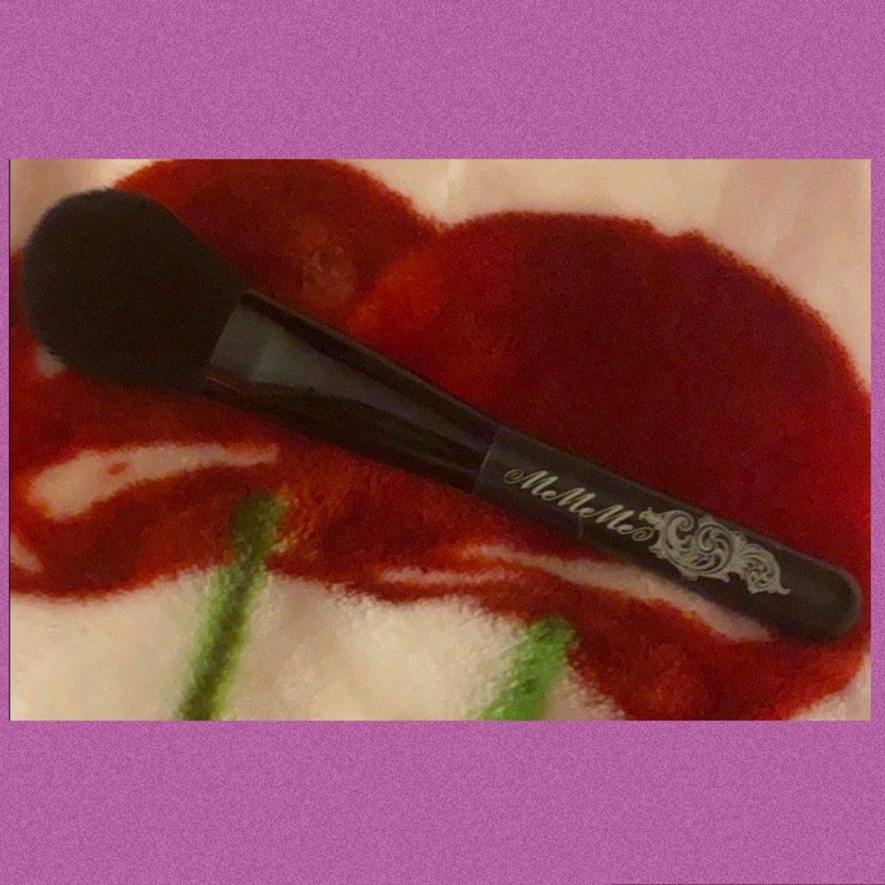 ME ME ME loose powder makeup brush